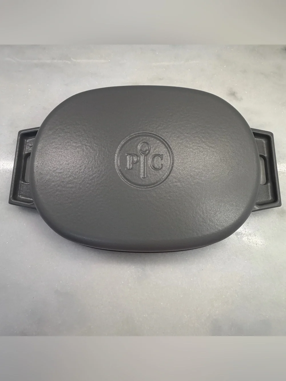 Pampered Chef Gray and Black Oval Covered Casserole Dish